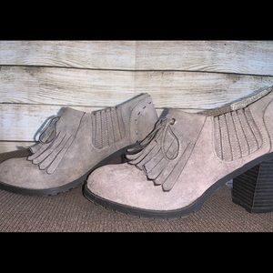 Ruff Hewn Grey Tassel Heeled Booties Size 7